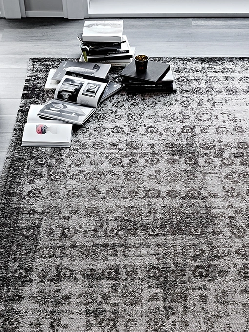 Tappeto Mapoon in cotone e ciniglia a rilievo dall'aspetto slavato e consumato di Cattelan Italia