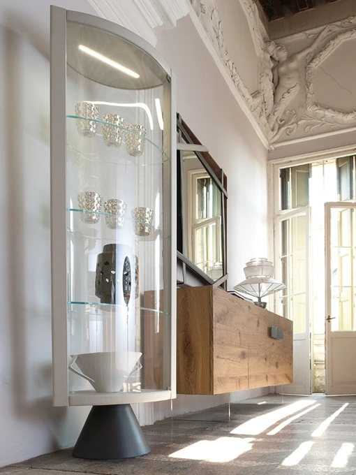 Contenitore in vetro con struttura rivestita in pelle Saba di Cattelan Italia