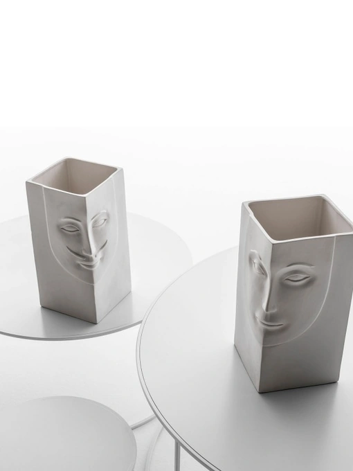 Vaso in ceramica con viso Ginevra & Artù di Adriani e Rossi