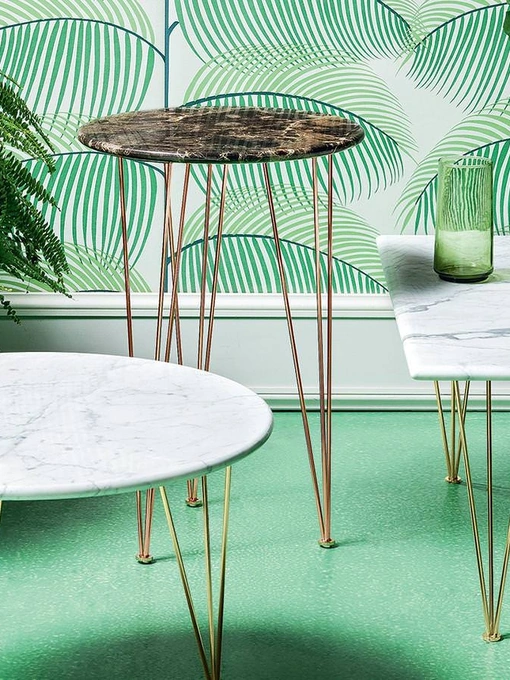 Tavolini Flamingo con top in marmo e struttura in metallo Collection di Felis