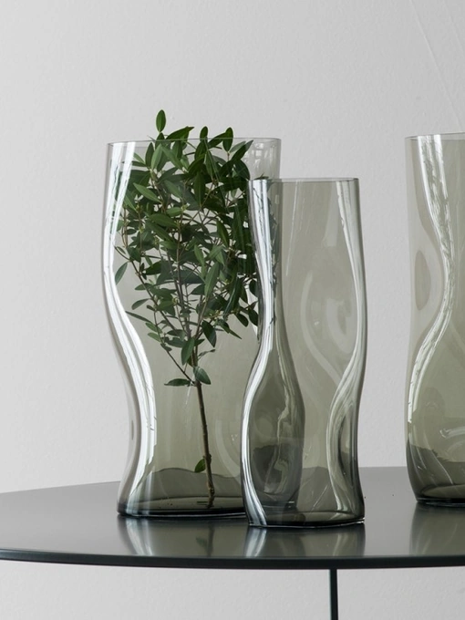 Vaso in vetro di Murano grigio fumé Pongo di Adriani e Rossi