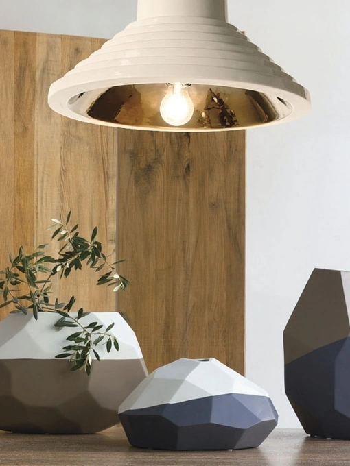 Vaso in ceramica opaca bicolore Sface di Adriani e Rossi