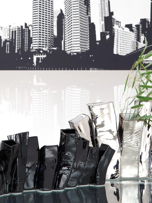 Vaso in ceramica smaltata lucida Skyline di Adriani e Rossi