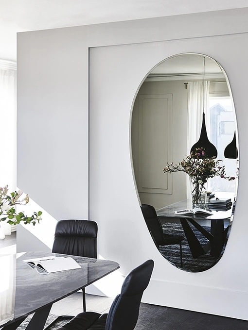 Specchio dalla forma irregolare Hawaii Magnum di Cattelan Italia
