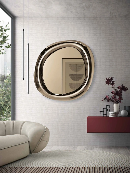 Specchio sagomato con cornice curva Move di Capodarte