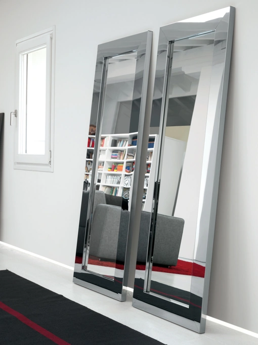 Specchio da parete Titanio con cornice in acciaio inox di Riflessi