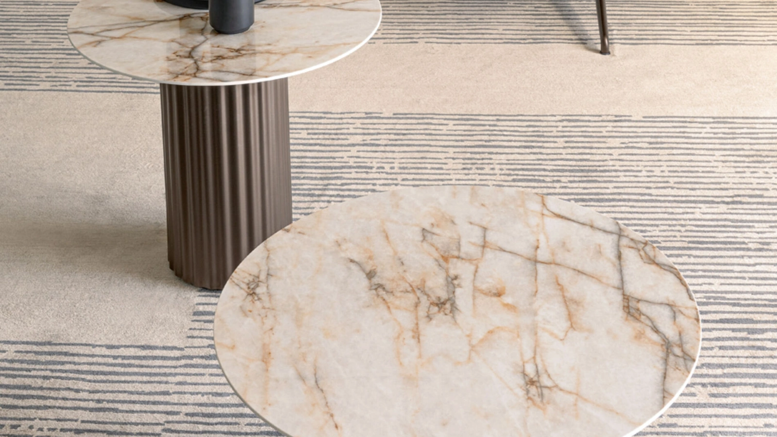 Tavolino Enea con top in ceramica di Riflessi