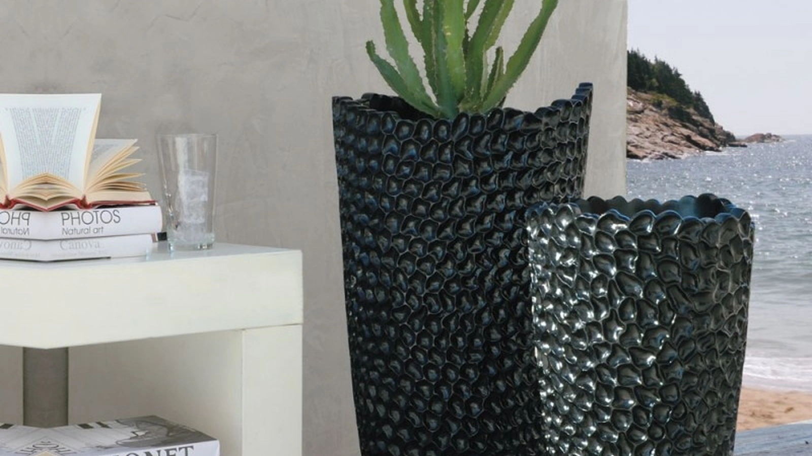 Vaso Nido a nido d'ape in ceramica smaltata lucida di Adriani e Rossi