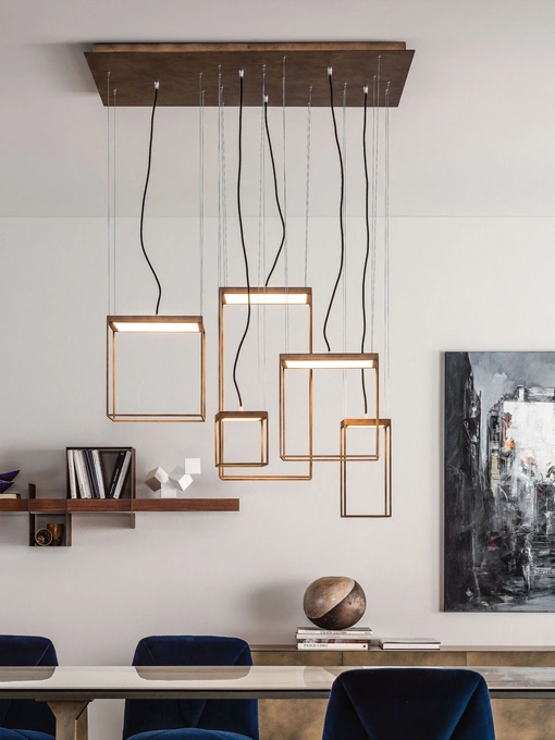 Lampada a sospensione Brassie in metallo dalle linee essenziali di Ronda Design