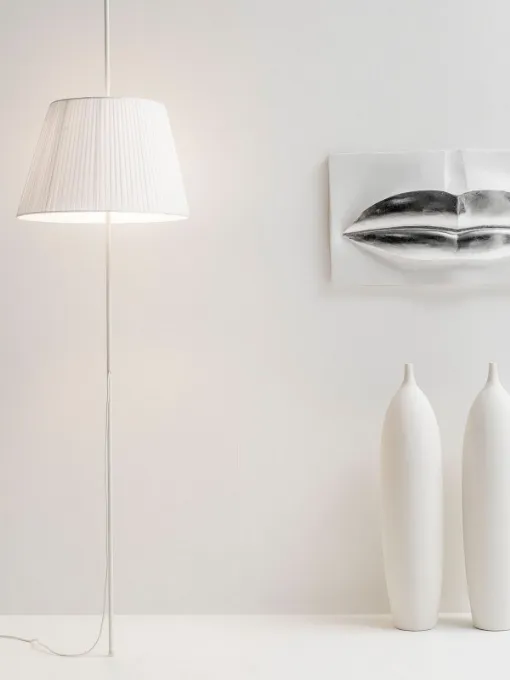 Lampada terra-soffitto telescopica Venezia di Adriani e Rossi