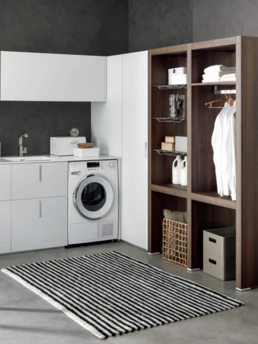 Mobile da Lavanderia Laundry System C06 in lacccato bianco opaco e laminato Eucalipto di Baxar