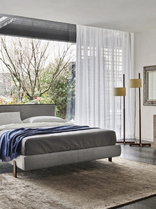 Letto in tessuto imbottito Decor di Sangiacomo