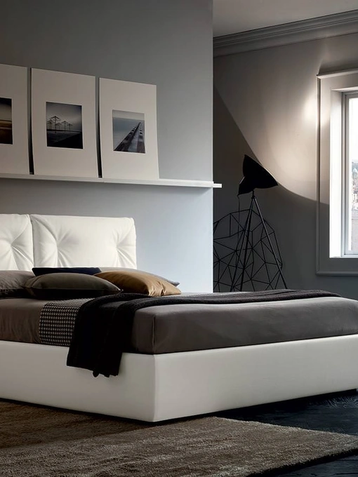 Letto in pelle con testiera Edgar di Felis