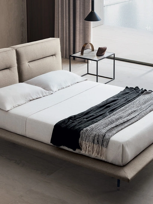 Letto con testiera in tessuto imbottito Moonlight di Felis