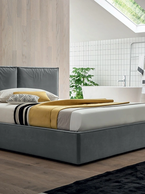 Letto con testiera imbottita George di Felis