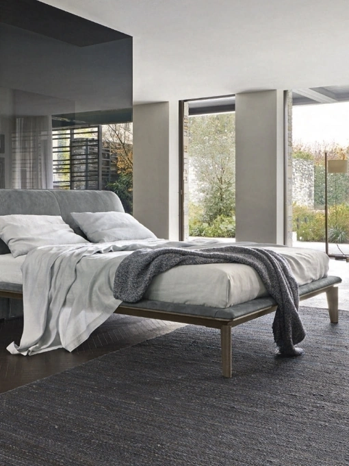 Letto con testiera Peplo di Sangiacomo