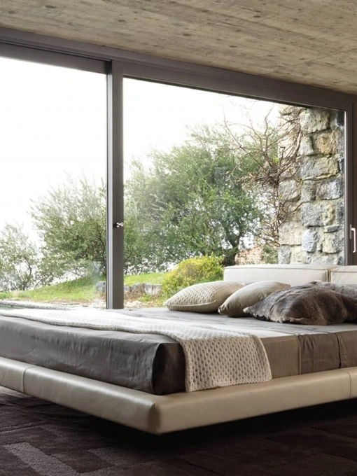 Letto in pelle con testiera dal design essenziale Zenith di Desirèe