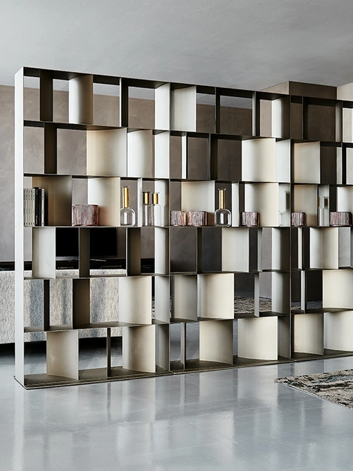 Libreria divisoria in acciaio goffrato Nautilus di Cattelan Italia