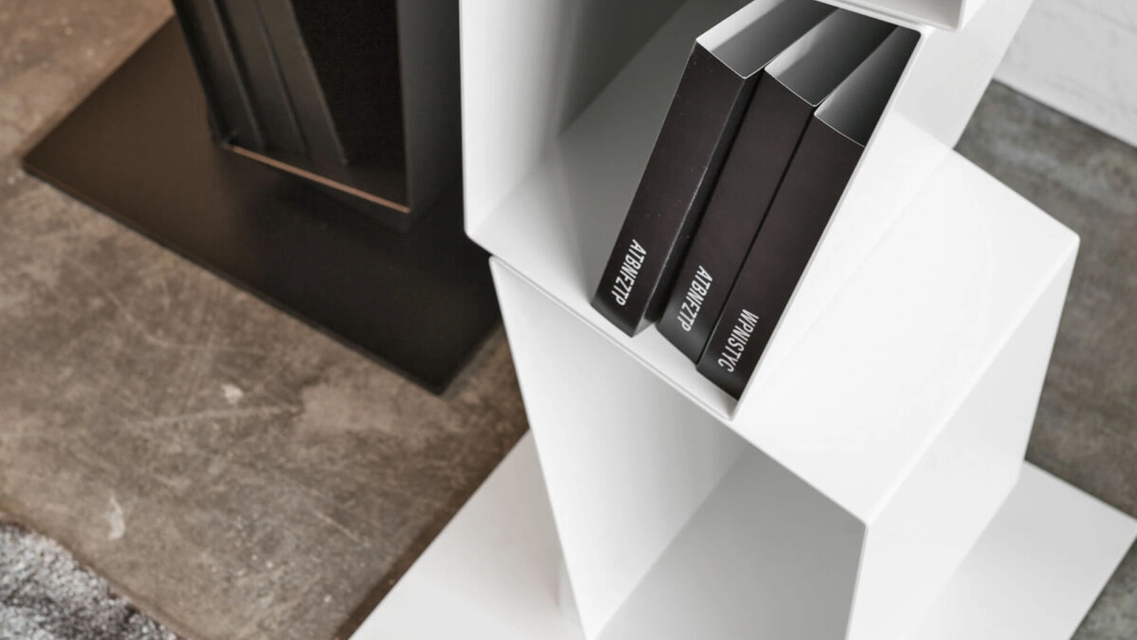Libreria componibile di design in metallo Su di Ronda Design