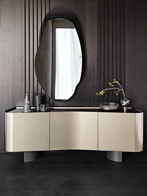 Madia sagomata in legno laccato con top in cristallo specchiato fumè Blues di Cattelan Italia