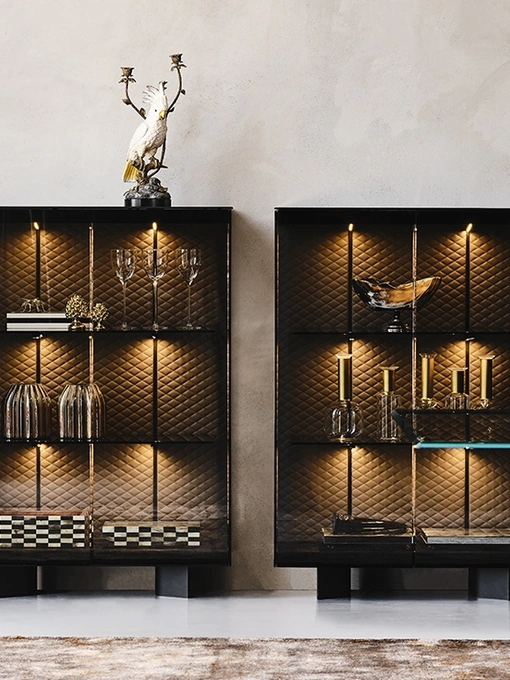 Madia in cristallo con schienale interno in ecopelle trapuntato Boutique Alta di Cattelan Italia
