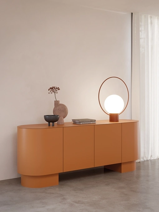 Madia Asteria in legno laccato con top e piedi in metallo di Ronda Design