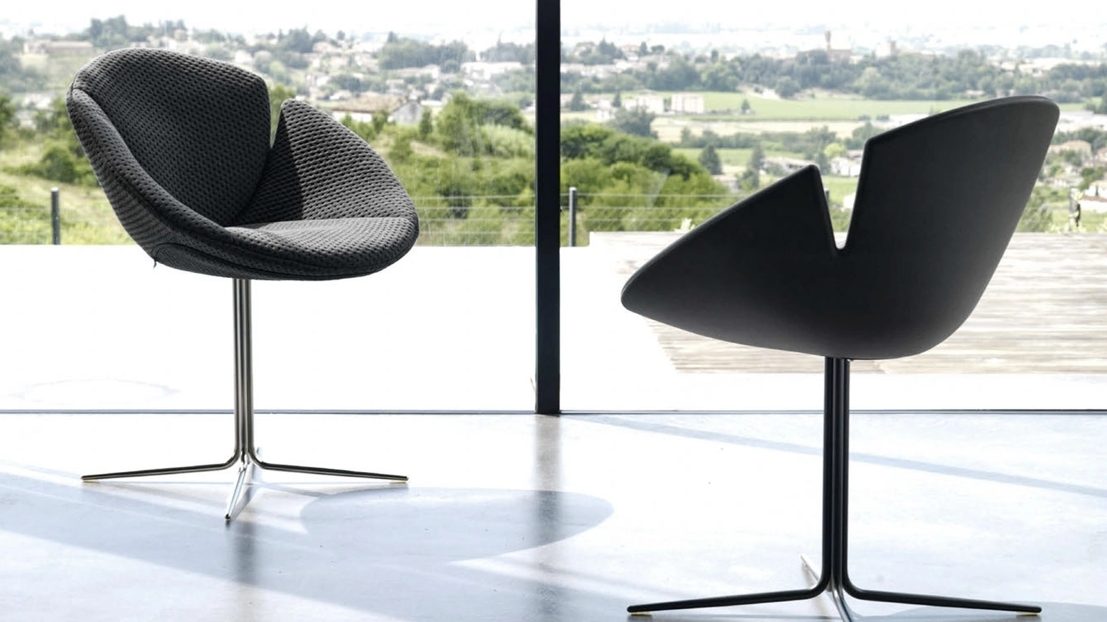 Poltroncina di design ispirata ad un fiore One Flo di Desirèe