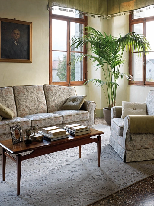 Salotto lineare classico Royal di Samoa