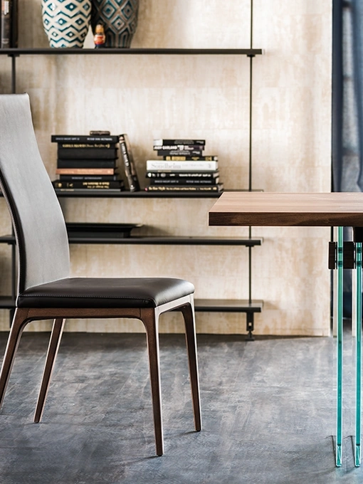 Sedia in pelle con schienale alto Arcadia di Cattelan Italia