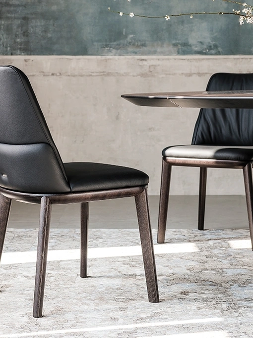 Sedia senza braccioli con struttura in frassino e rivestimento in ecopelle Belinda di Cattelan Italia