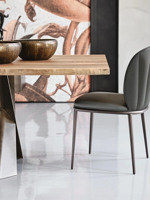 Sedia in pelle con struttura in metallo Christell ML di Cattelan Italia