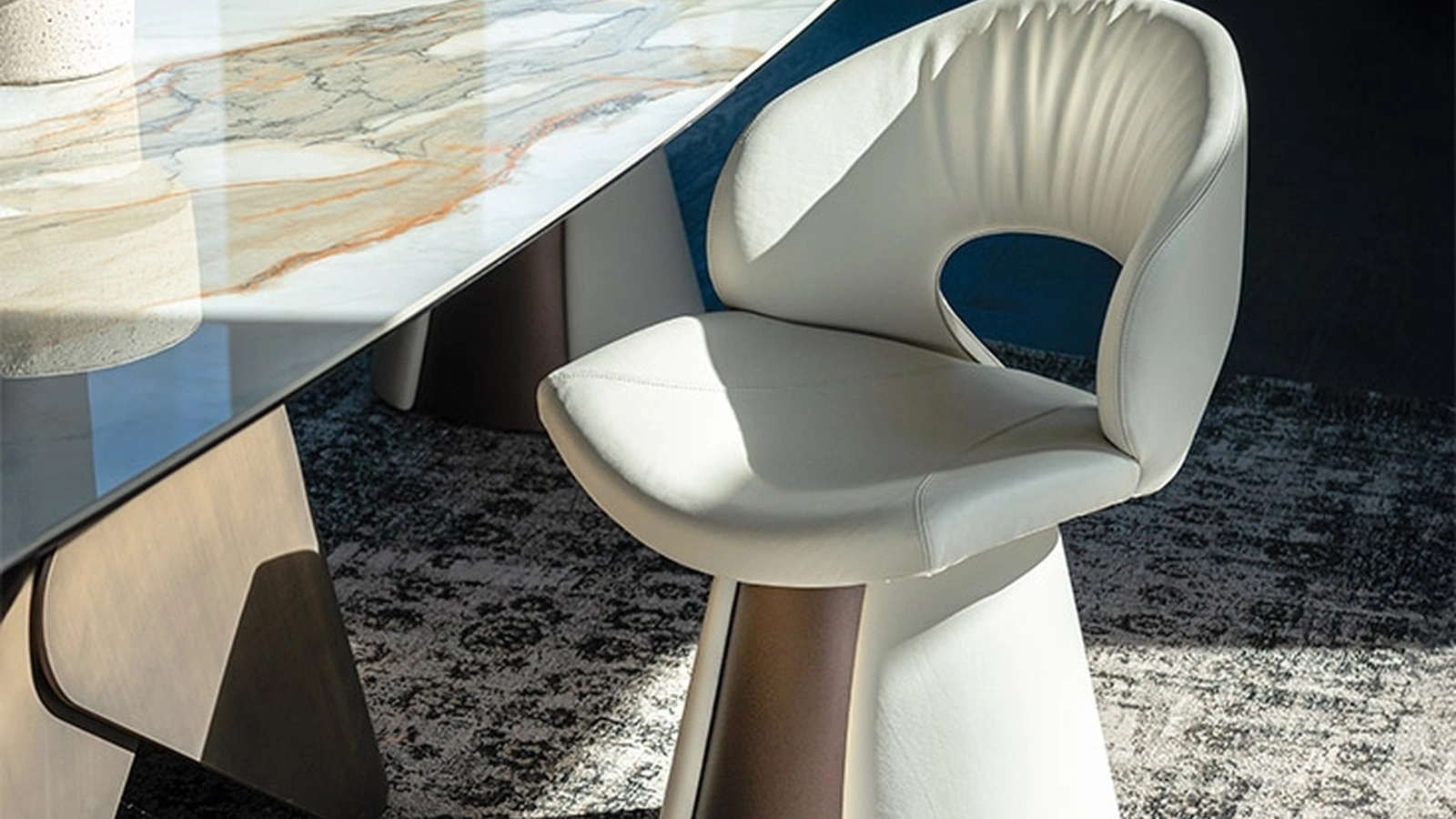 Sedia Dafne in pelle di Cattelan Italia