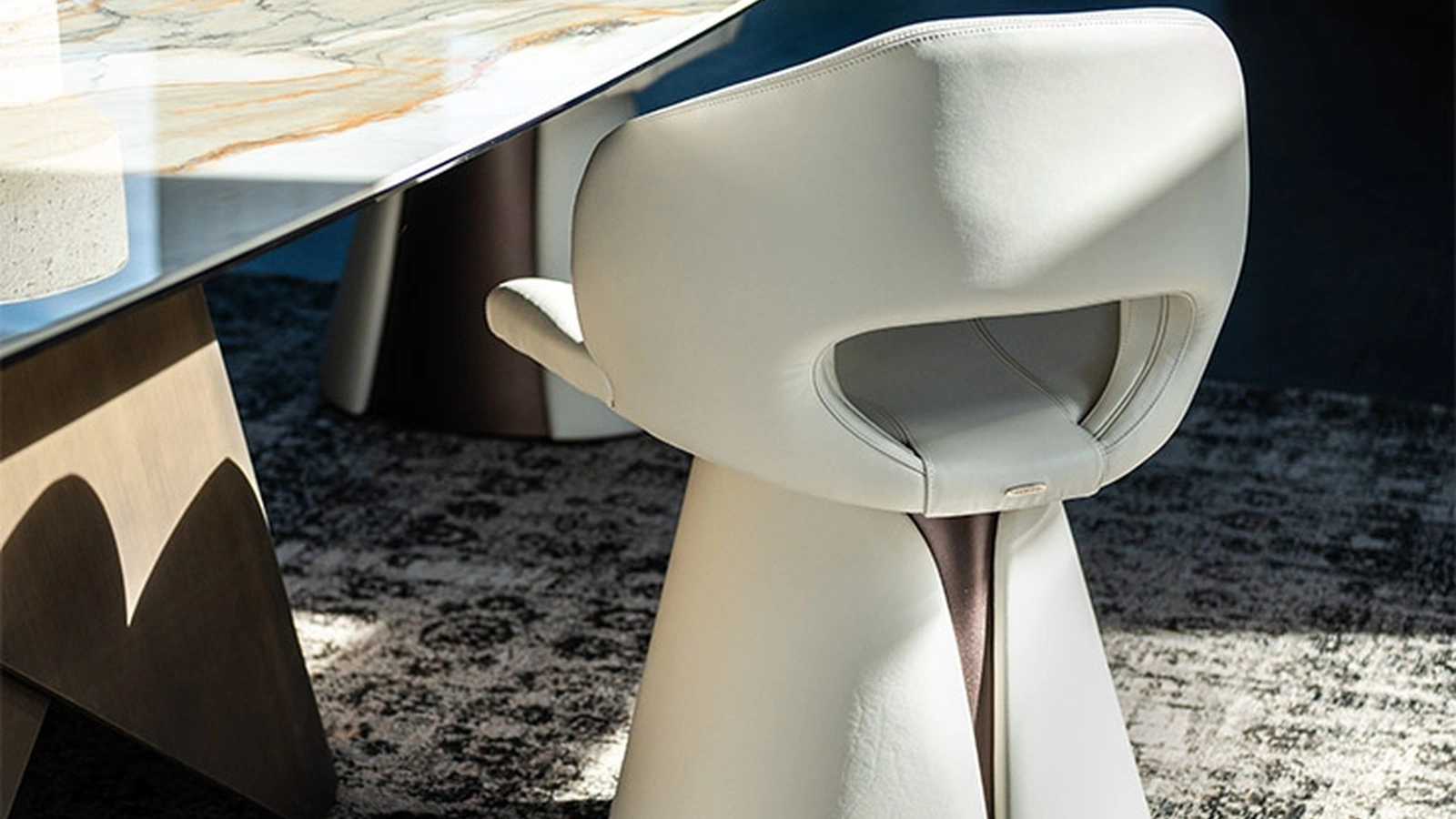 Sedia Dafne in pelle di Cattelan Italia