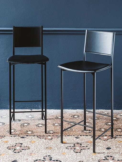 Sgabello in acciaio cromato e cuoio Alessio di Cattelan Italia