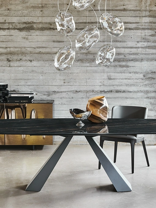 Tavolo fisso con piano in ceramica e base in acciaio Eliot Keramik di Cattelan Italia