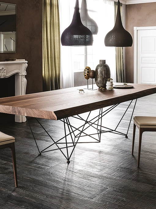 Tavolo con piano in legno di noce massello con bordi irregolari Gordon Deep Wood di Cattelan Italia