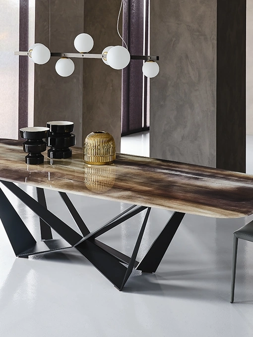 Tavolo con base in metallo e piano in cristallo con stampa artistica Skorpio Crystalart di Cattelan Italia