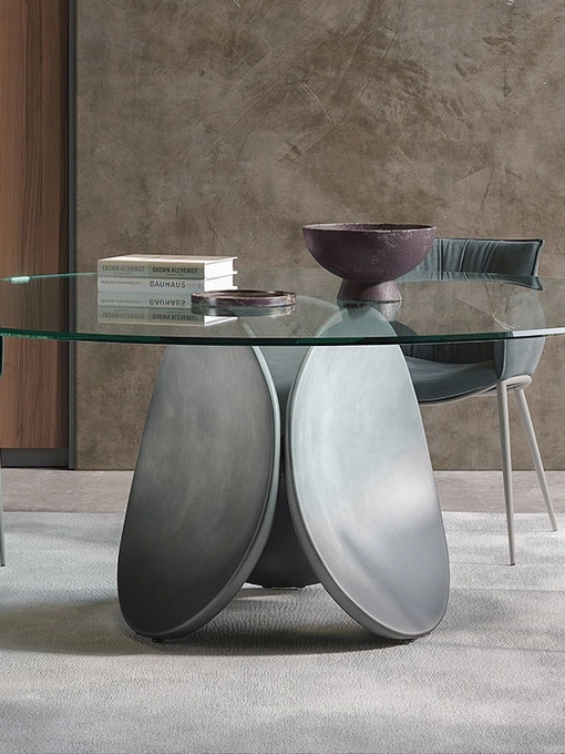 Tavolo scultura rotondo in vetro trasparente Maxim di Cattelan Italia