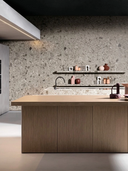 Cucina Design con isola Antis Project 5 in Wood caneté plus Brown di Euromobil