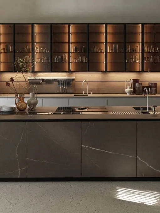 Cucina Design con isola Telero Project 4 in gres di Euromobil
