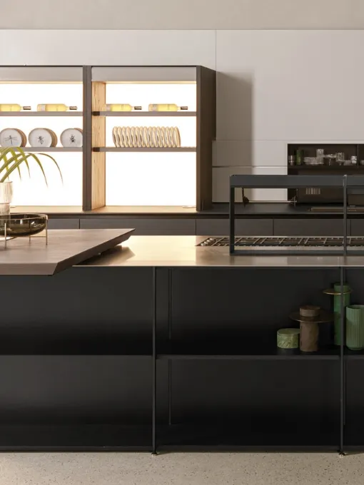 Cucina Design con isola Telero Project 5 in vetro dekor e metallo di Euromobil